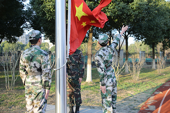 1681201410874355.jpg 升旗1.jpg