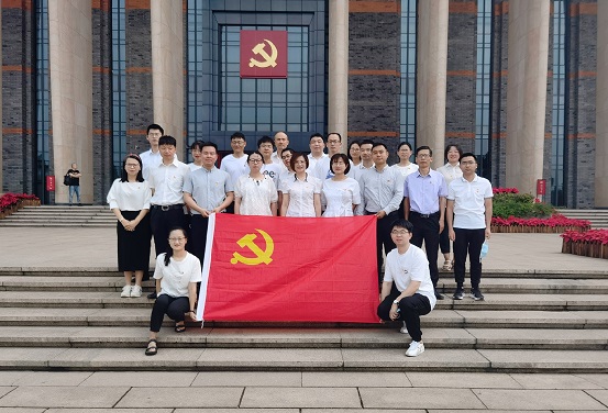 1624947463274573.jpg 合影.jpg