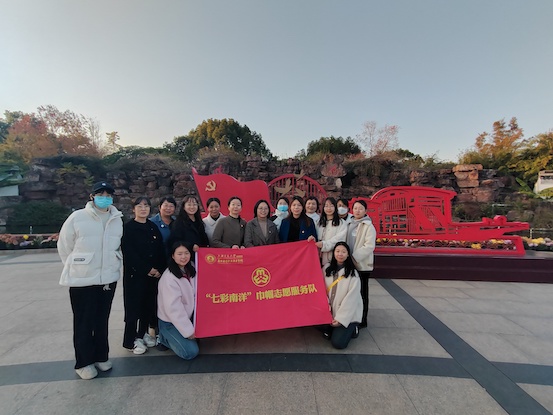 1702451353617922.jpg 合影.jpg